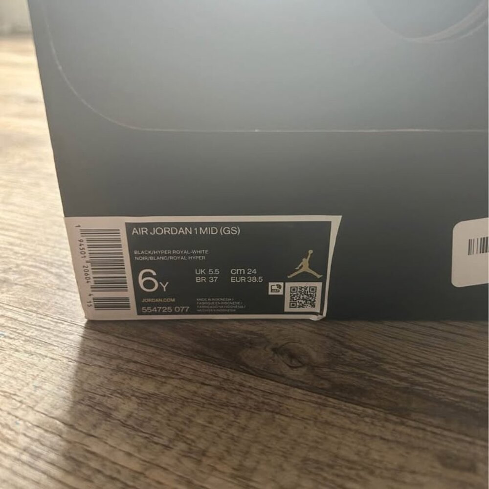 Air Jordan 6Y - Picture 4 of 5